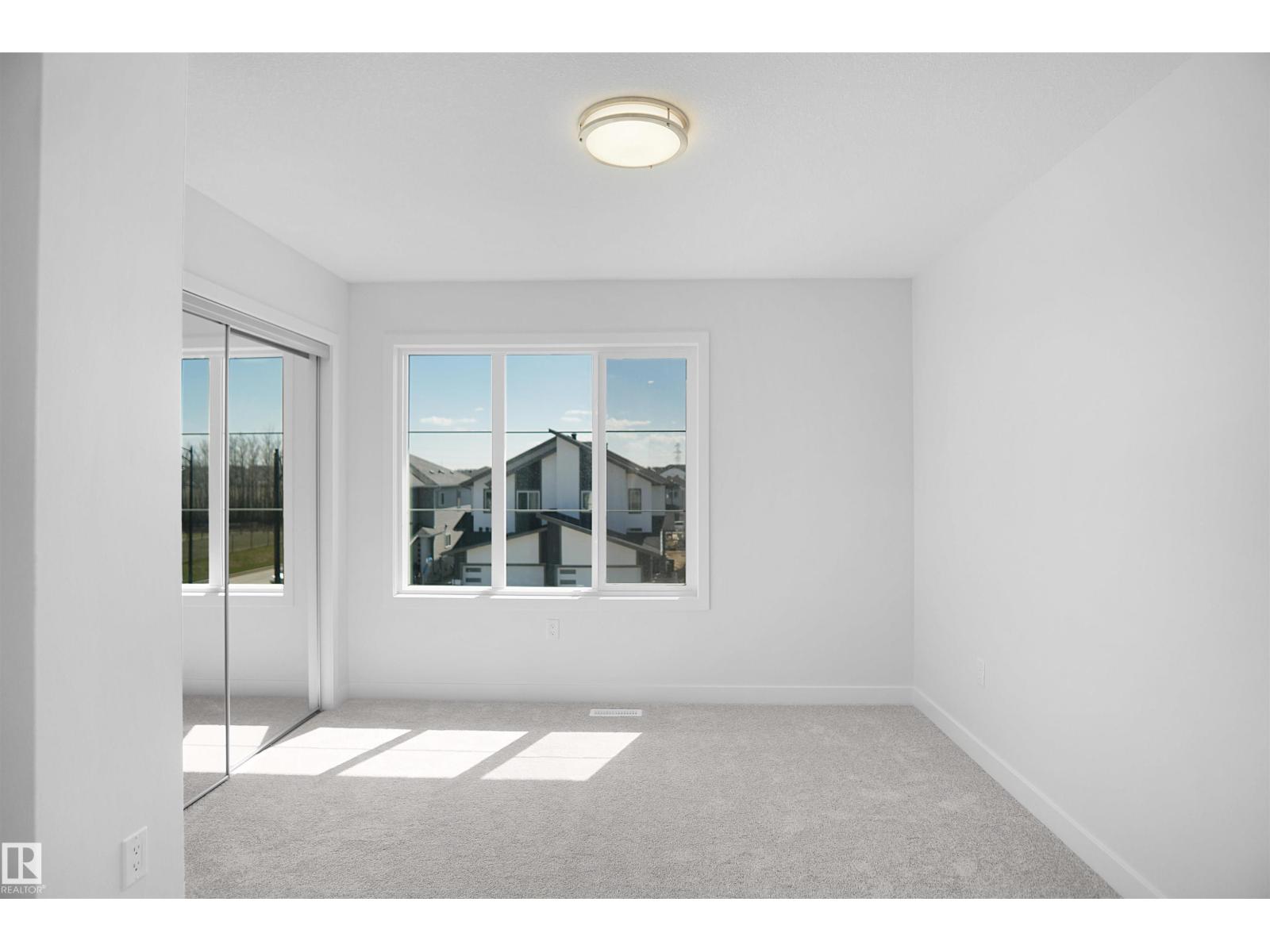 936 19 Av Nw Property Photo 24
