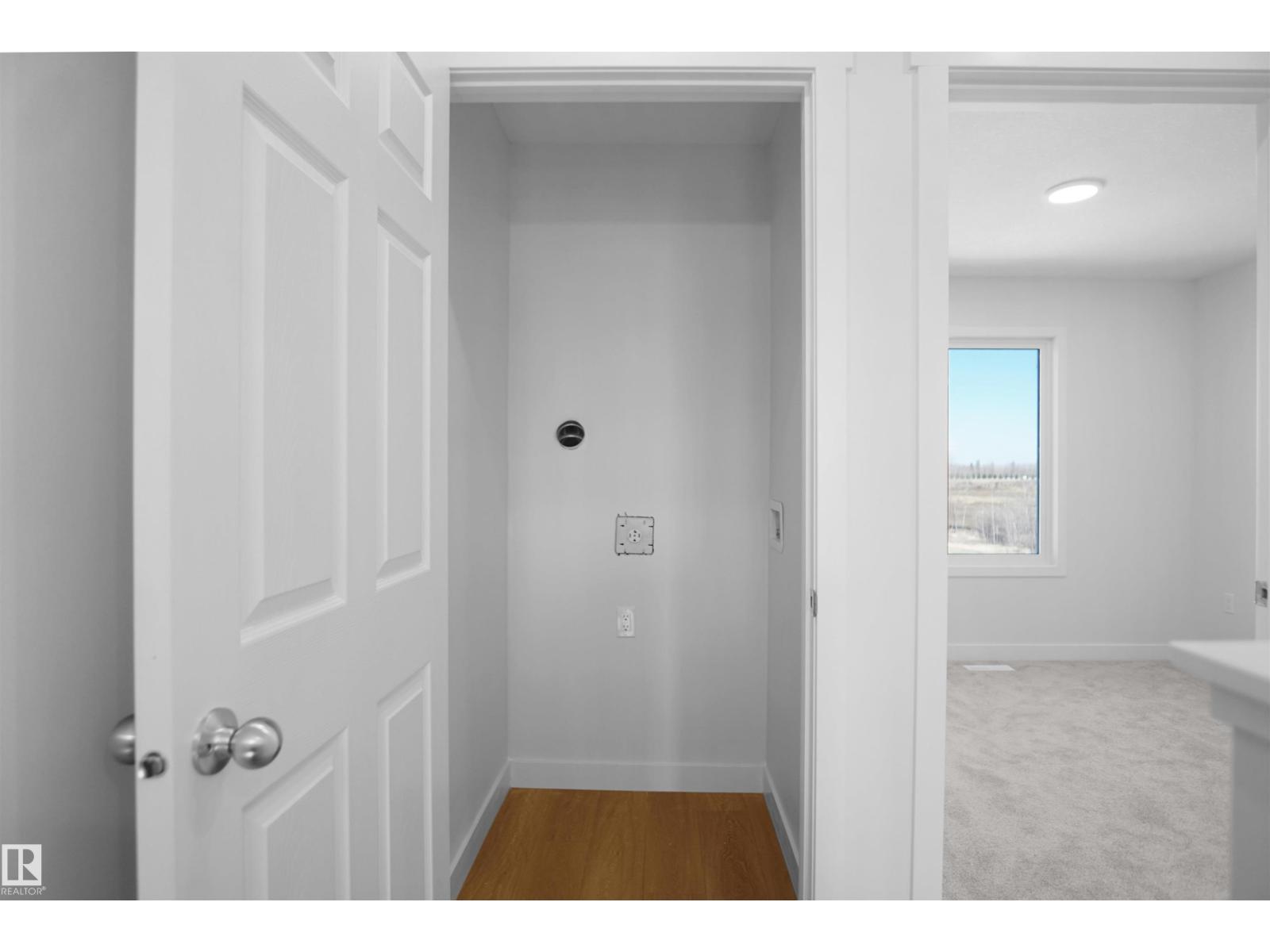 936 19 Av Nw Property Photo 27
