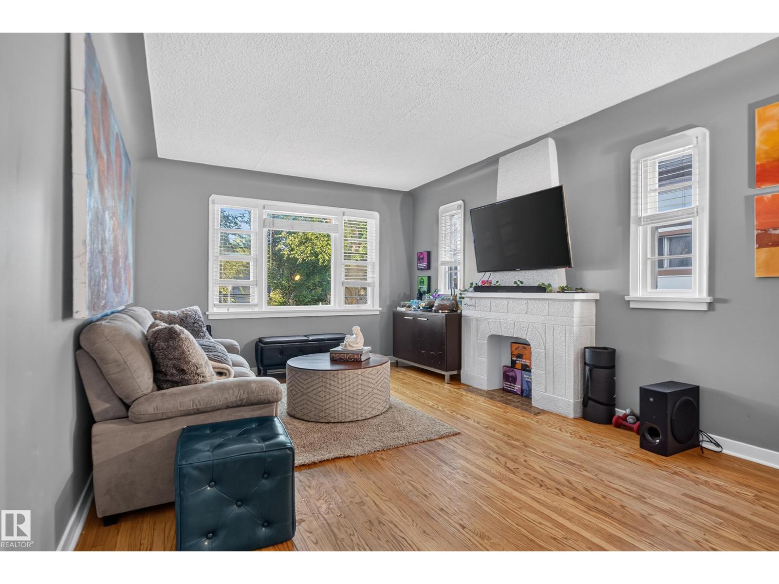 11406 83 St Nw Property Photo 10