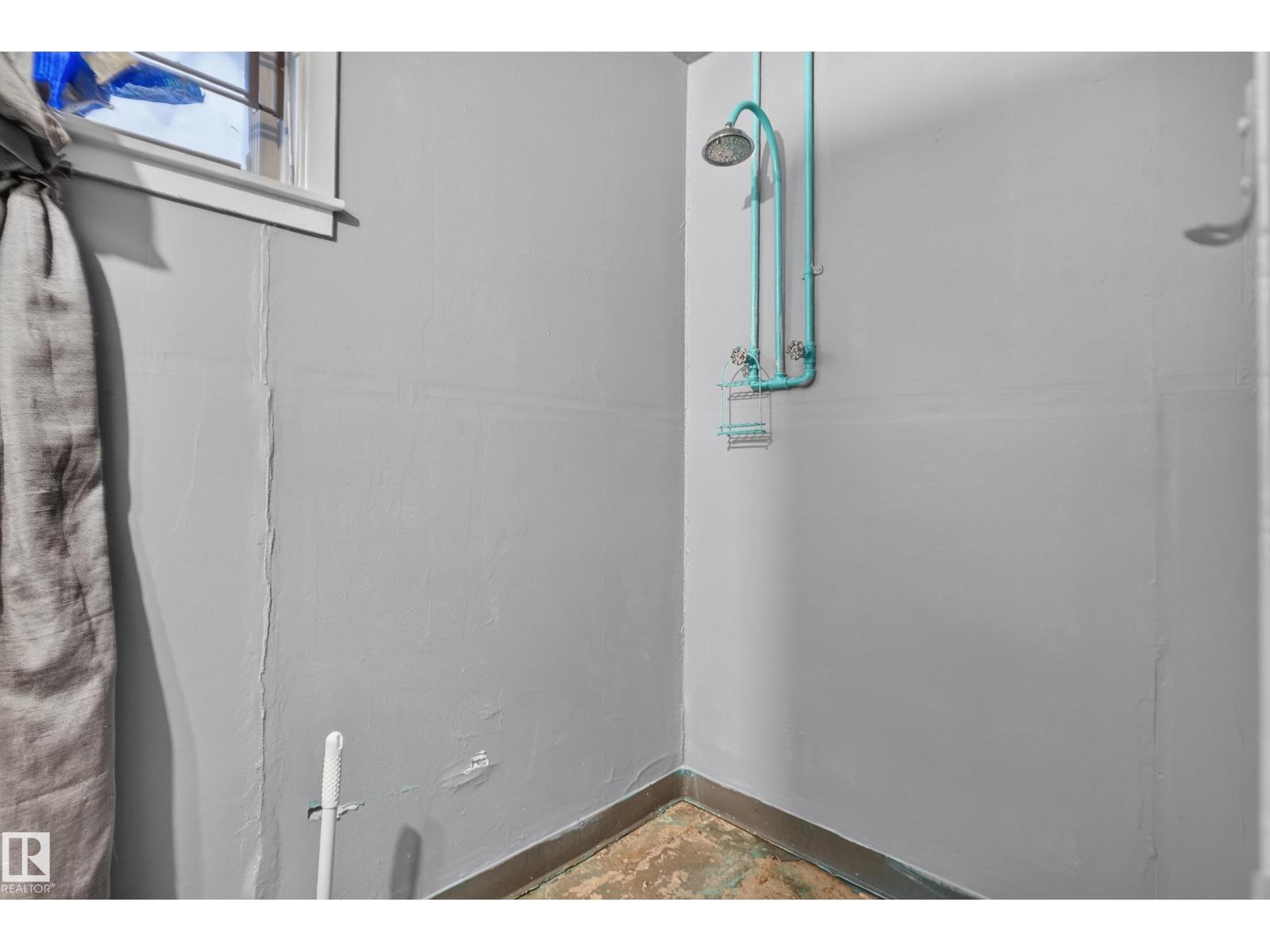 11406 83 St Nw Property Photo 34