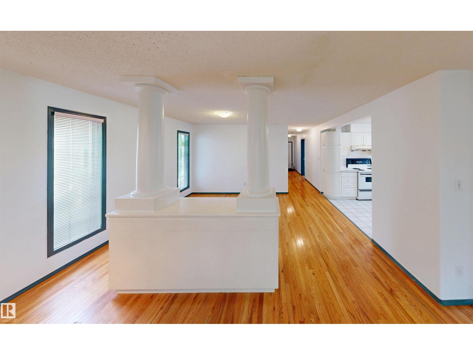 10941 81 Av Nw Property Photo 8
