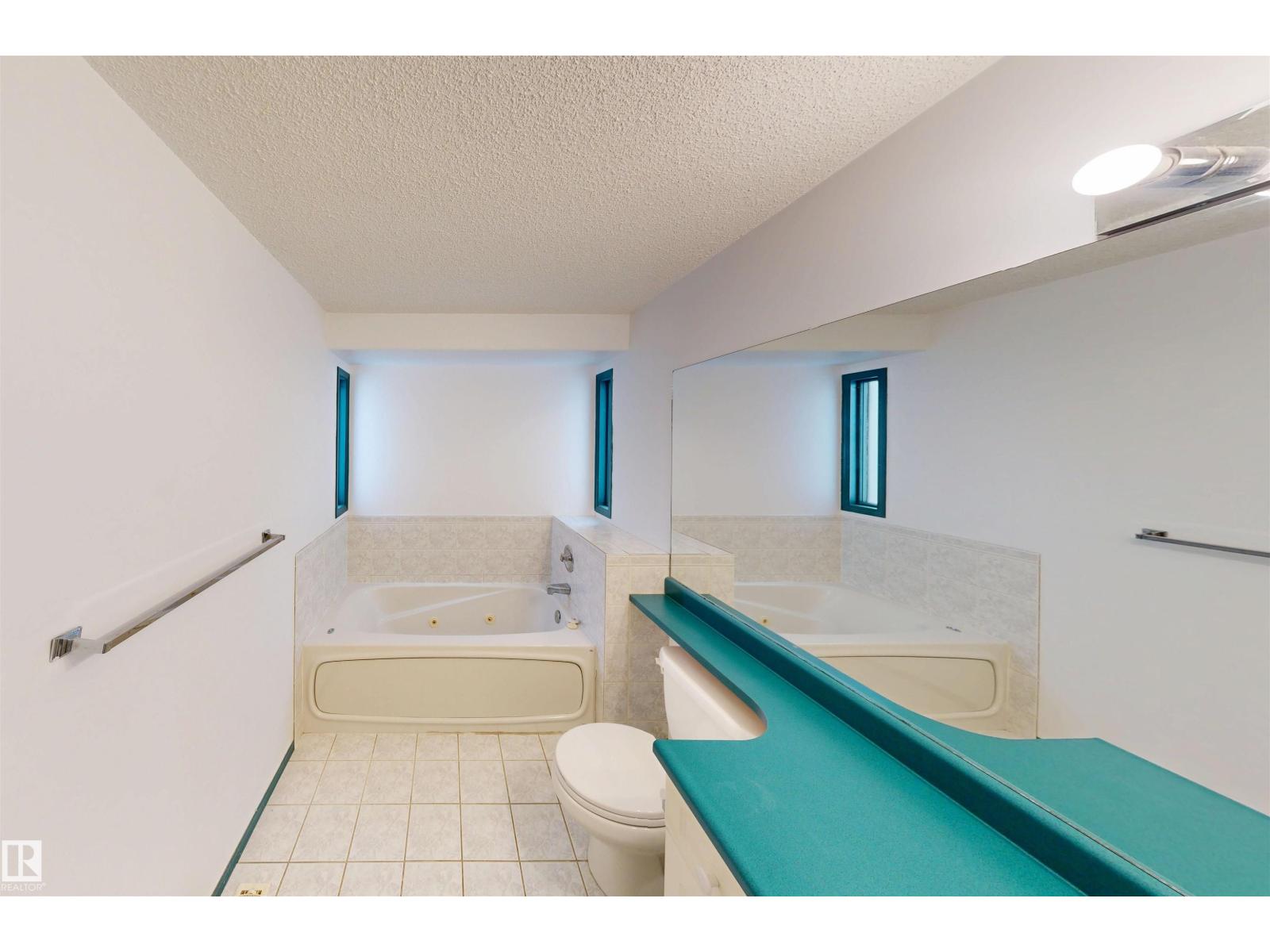 10941 81 Av Nw Property Photo 18