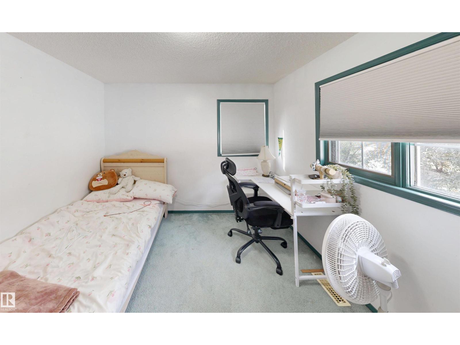 10941 81 Av Nw Property Photo 32