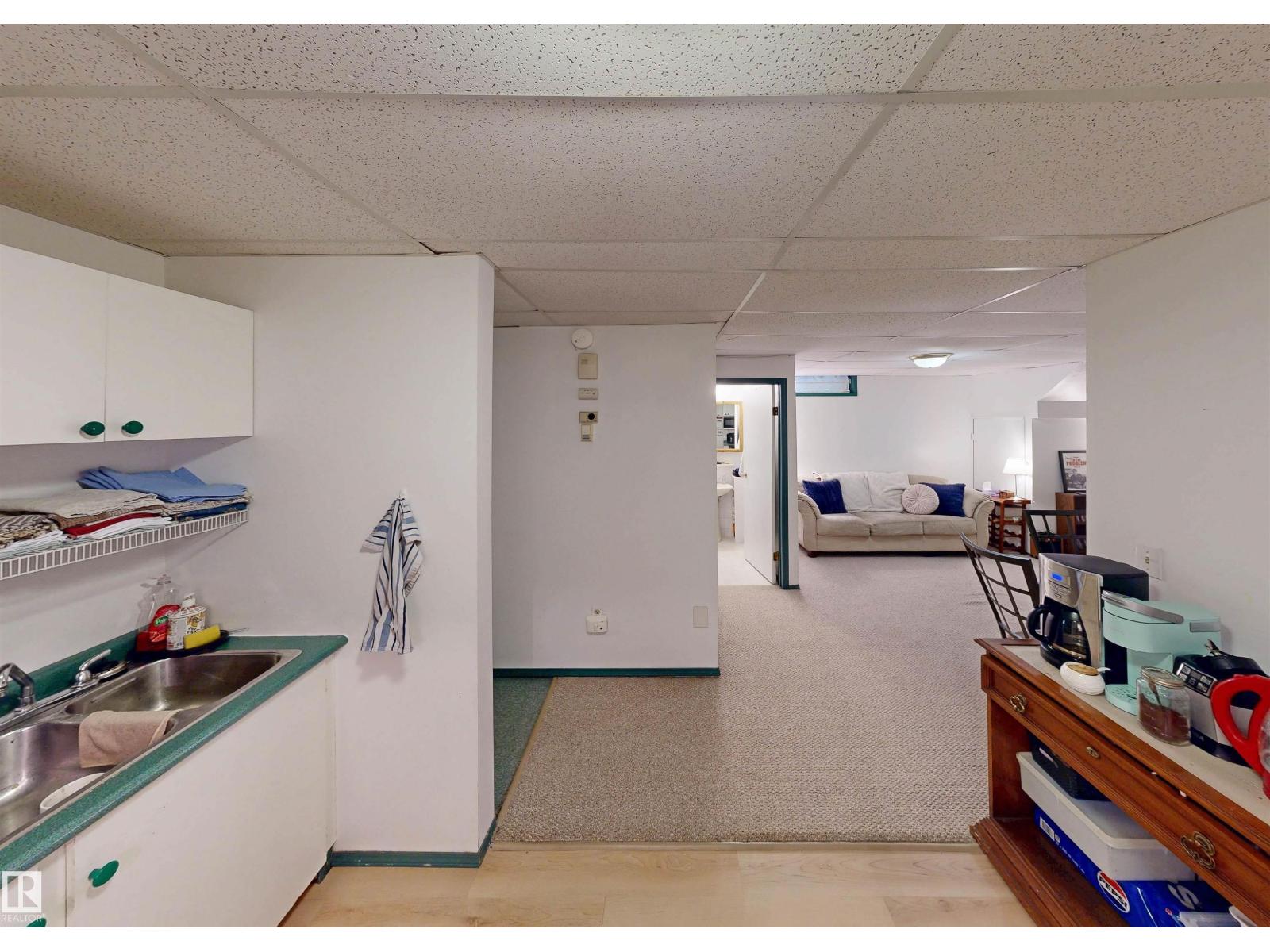 10941 81 Av Nw Property Photo 45