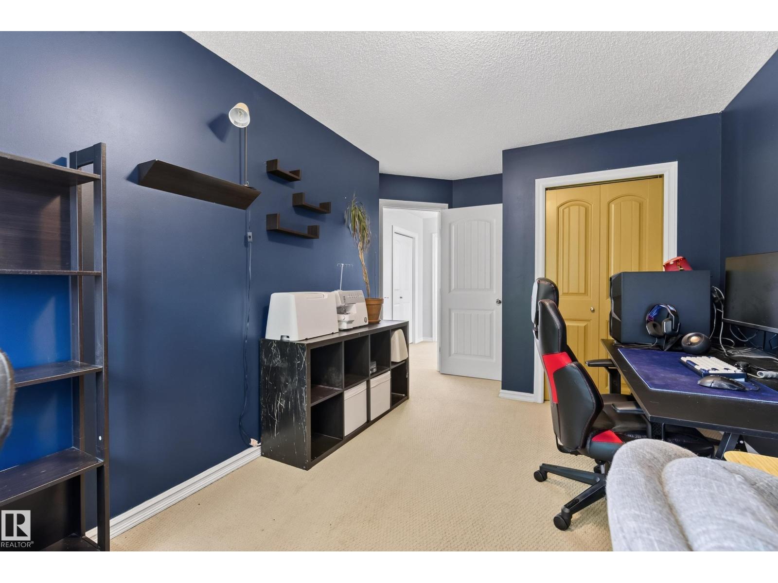 3003 20 Av Nw Property Photo 32