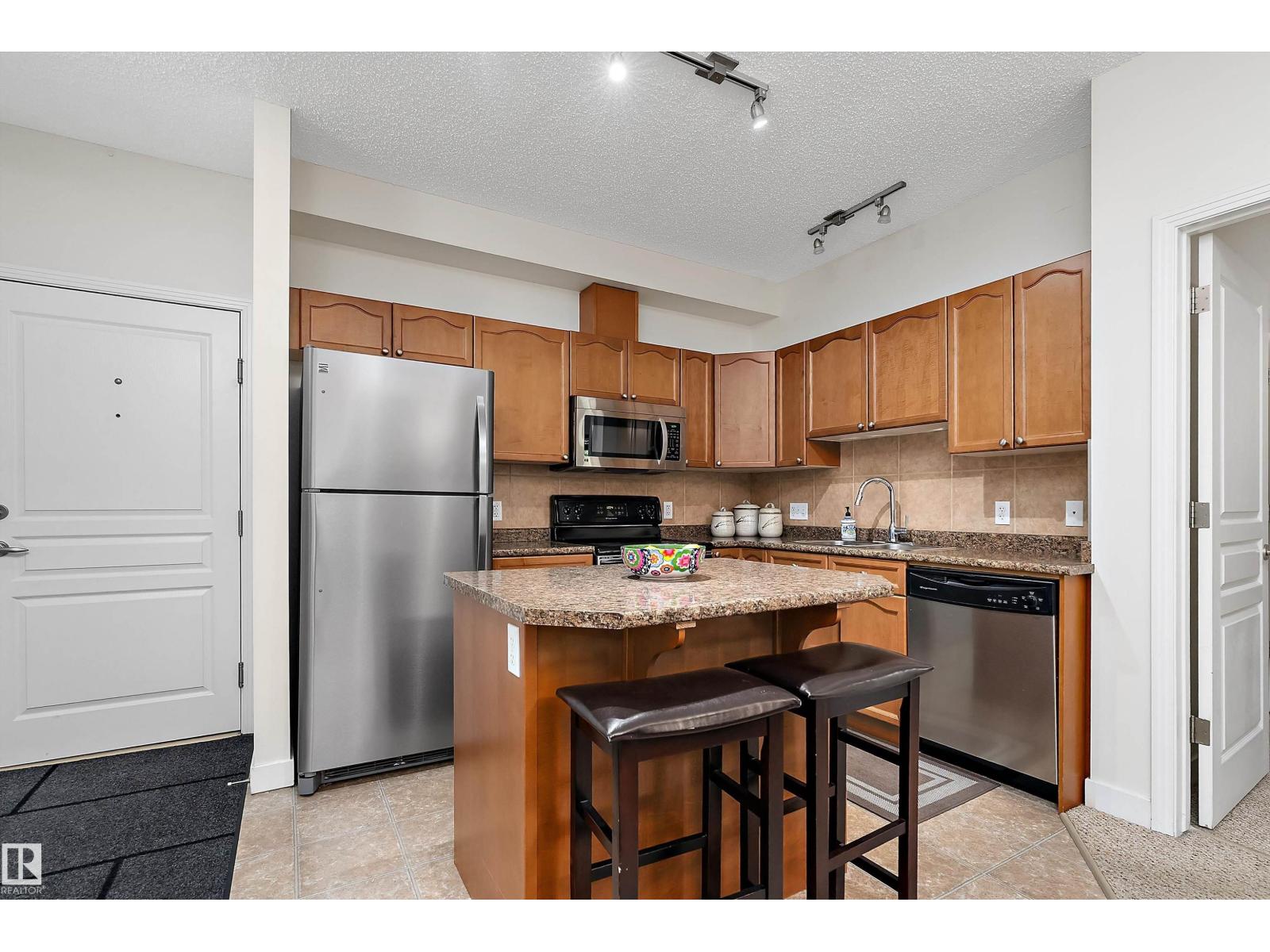 #203 8931 156 St Nw Property Photo 11