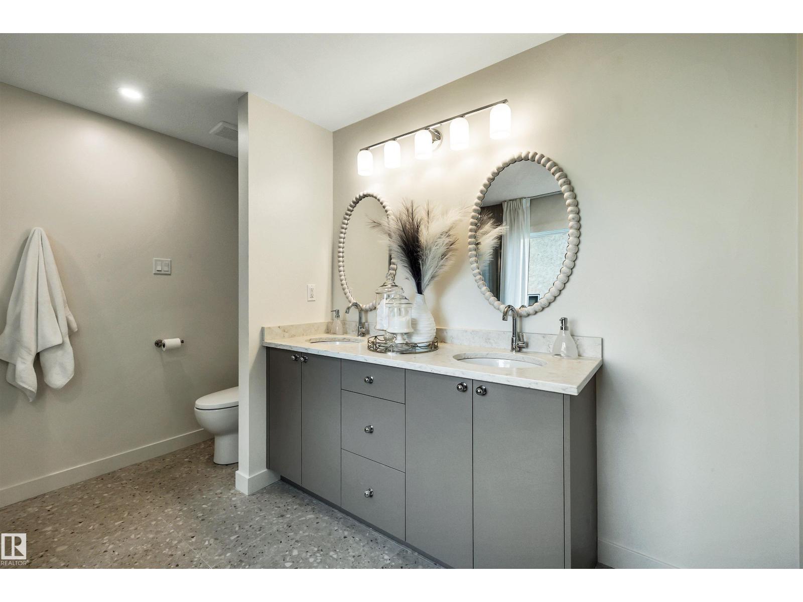 12 A Invermere Pl Property Photo 25