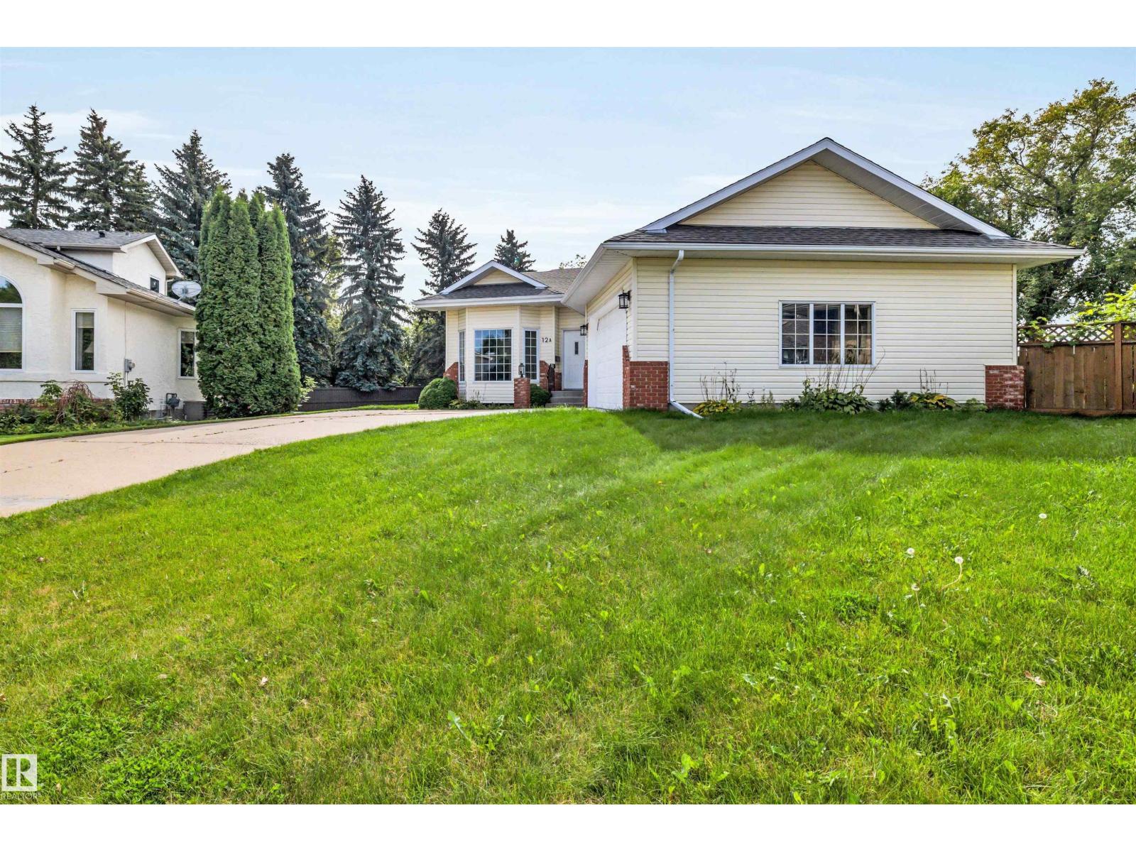12 A Invermere Pl Property Photo 39