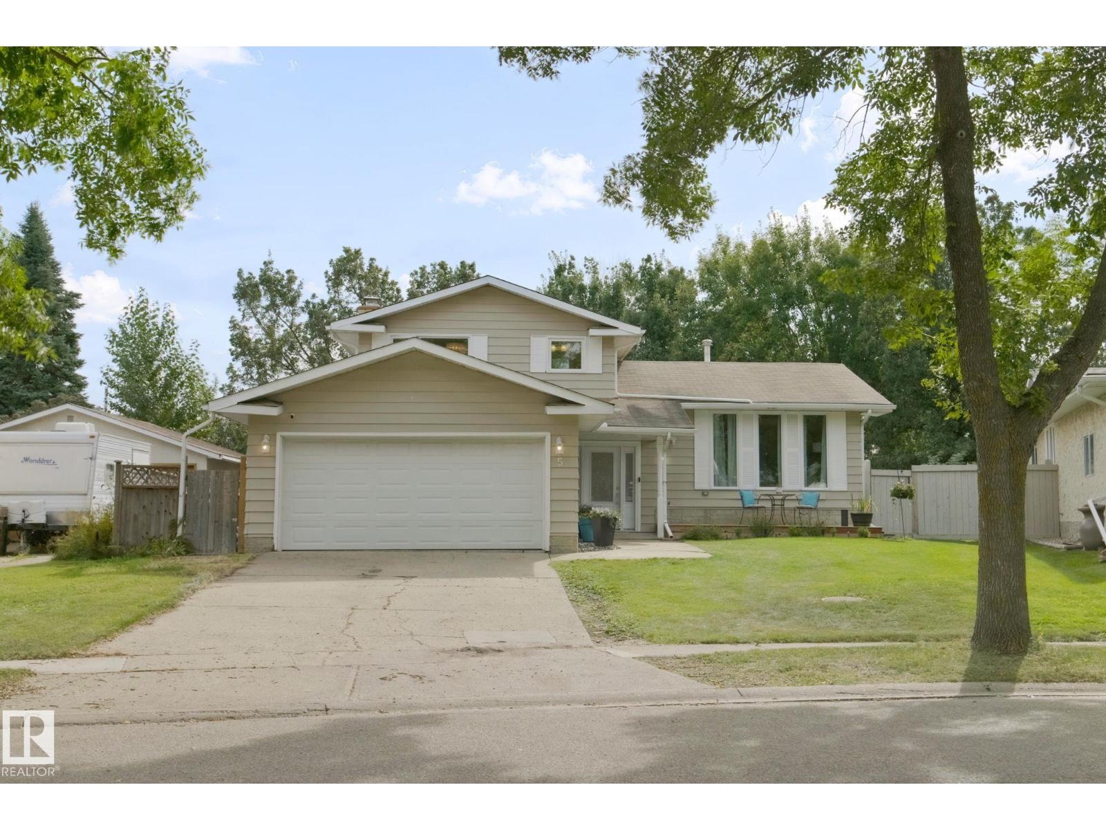 5 Labelle Cr Property Photo 1