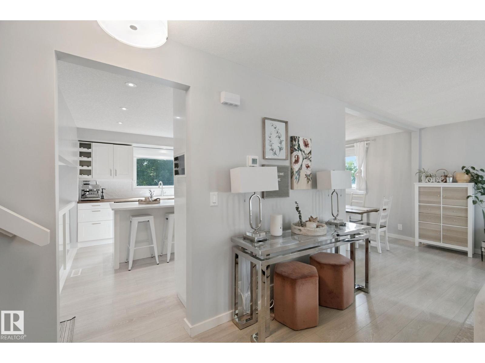 5 Labelle Cr Property Photo 3