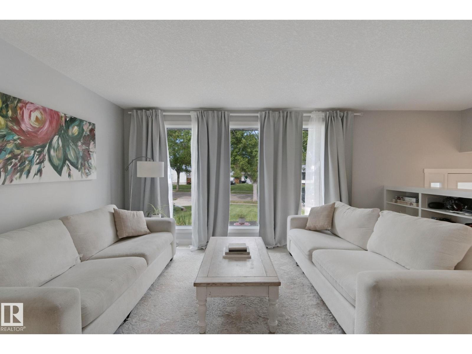 5 Labelle Cr Property Photo 9