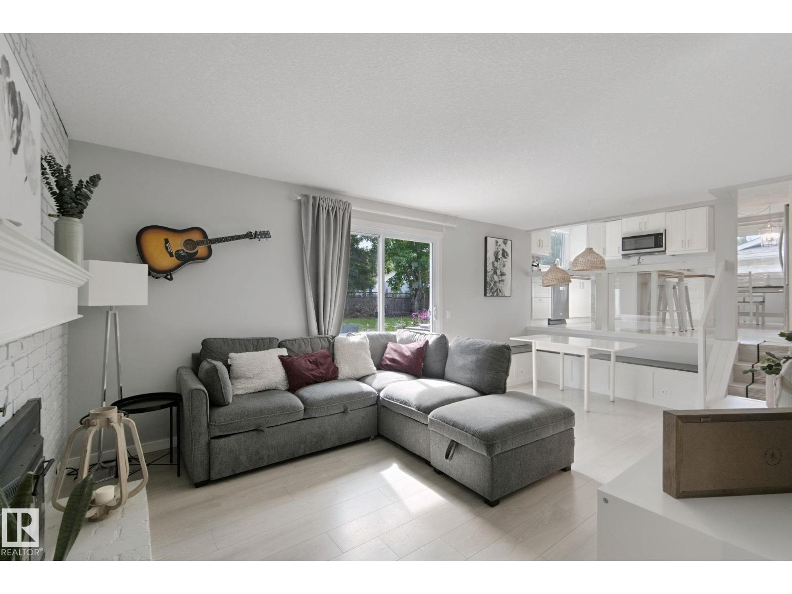 5 Labelle Cr Property Photo 24