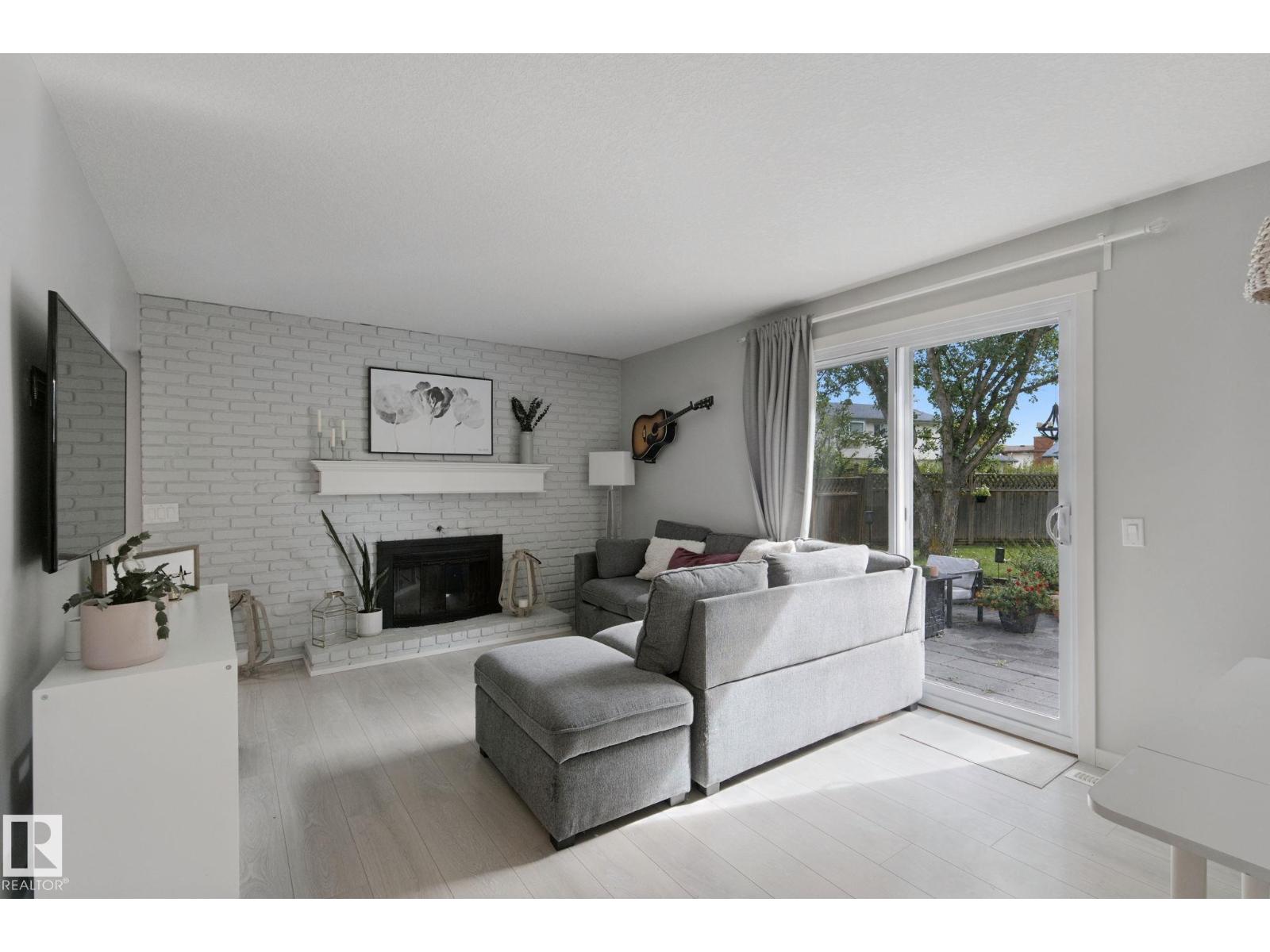 5 Labelle Cr Property Photo 27