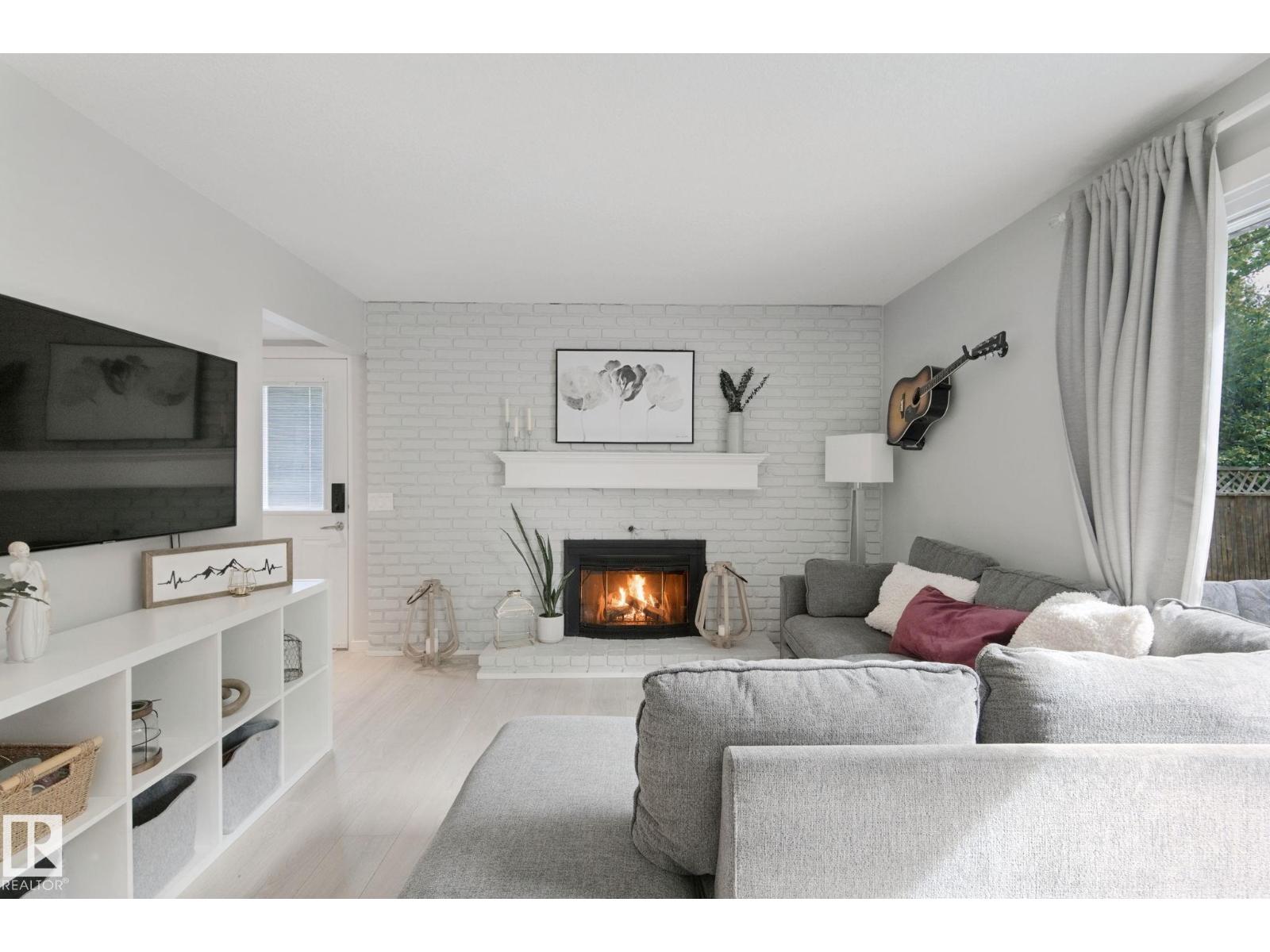 5 Labelle Cr Property Photo 28