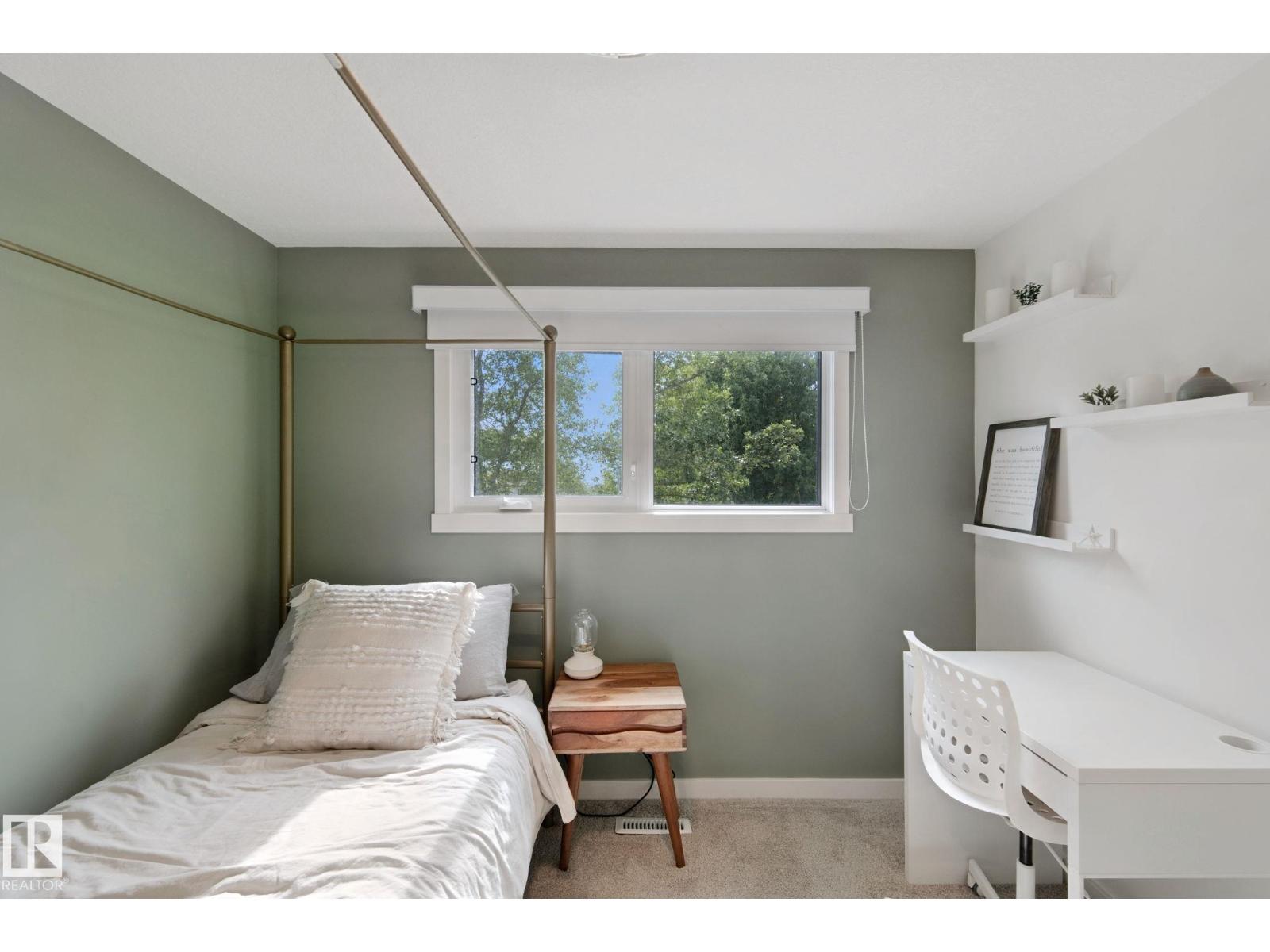 5 Labelle Cr Property Photo 44
