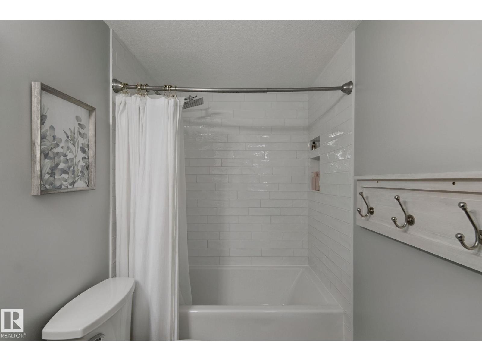 5 Labelle Cr Property Photo 48