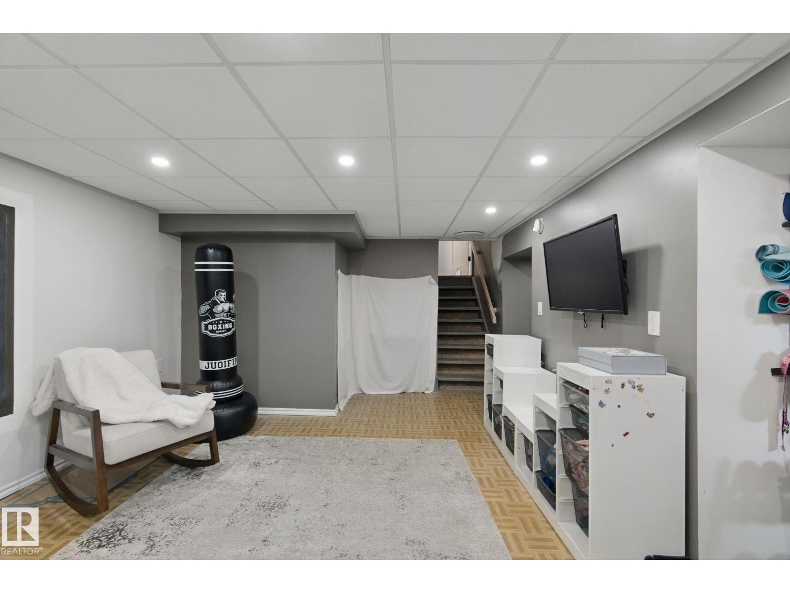 5 Labelle Cr Property Photo 58