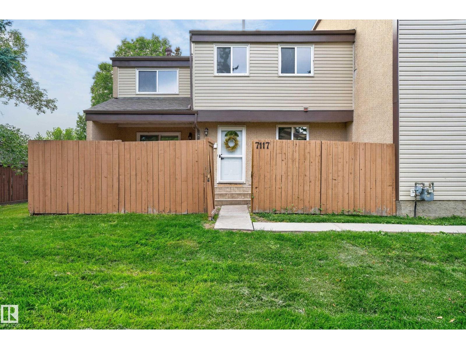 7117 180 St Nw Property Photo 1