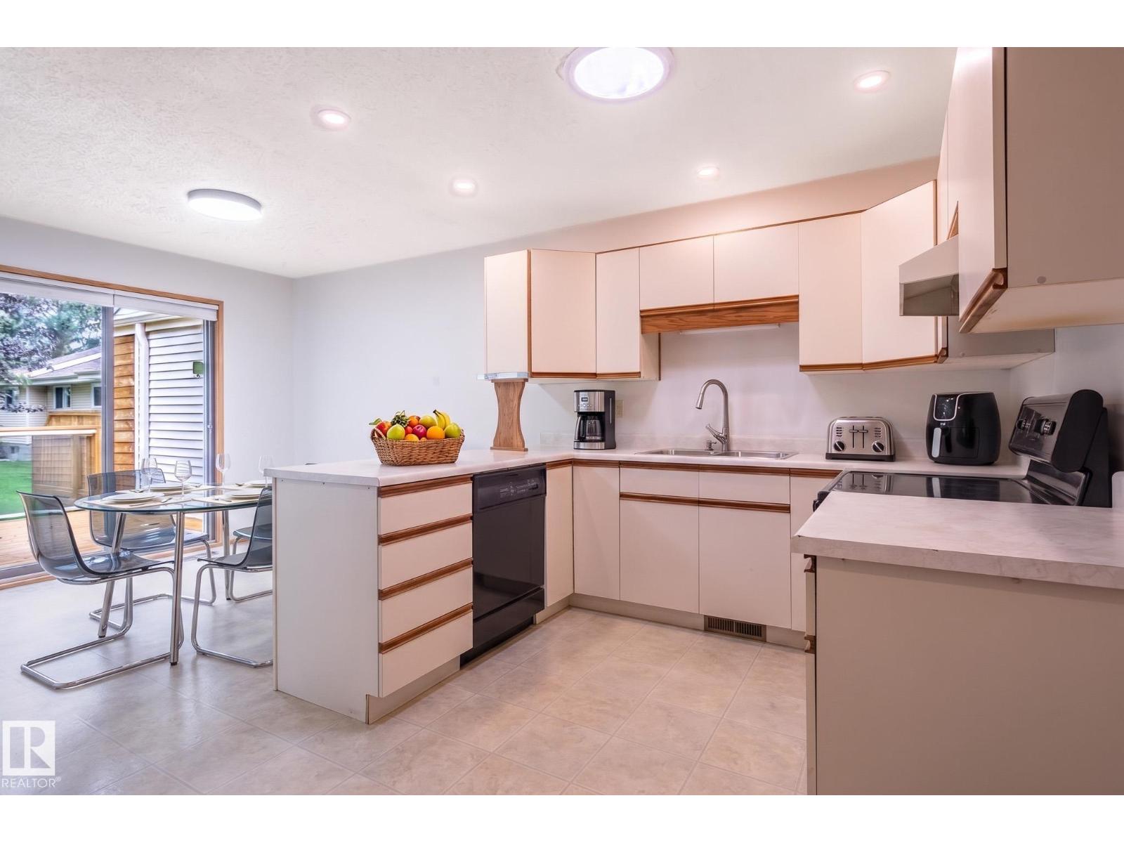 241 Oeming Rd Nw Property Photo 6