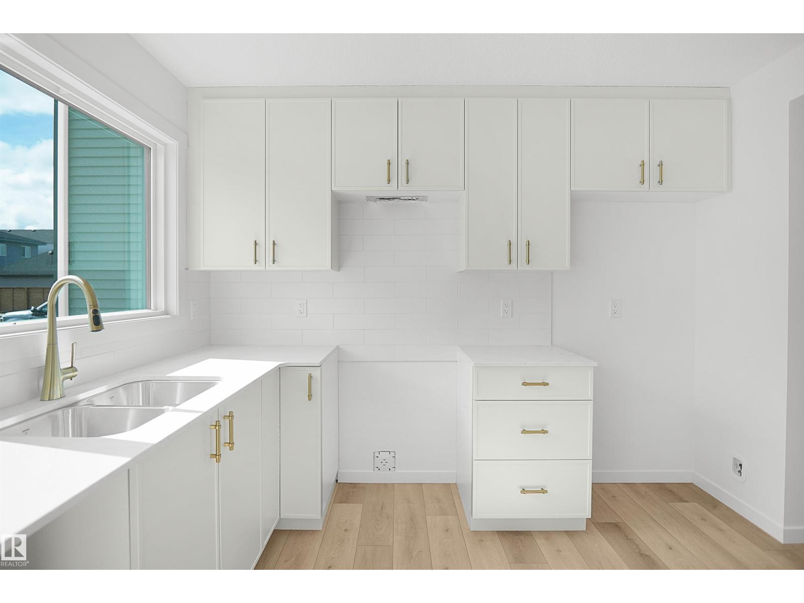 505 177 Av Ne Property Photo 10