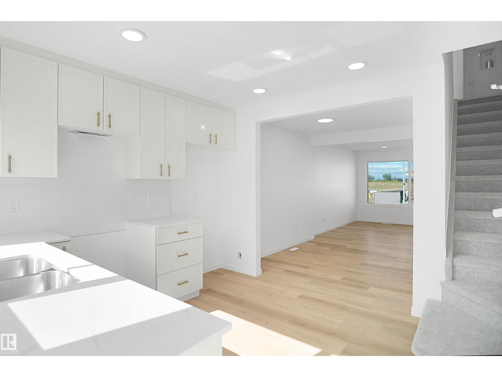 505 177 Av Ne Property Photo 12