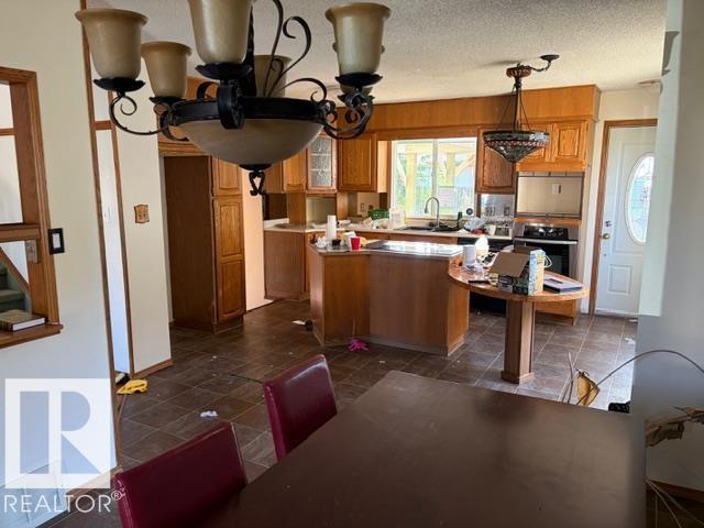 12247 144 Av Nw Property Photo 5
