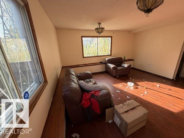 12247 144 Av Nw Property Photo 10