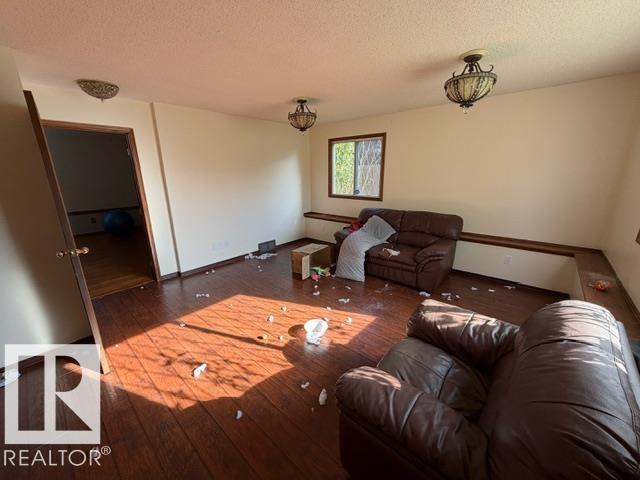 12247 144 Av Nw Property Photo 11