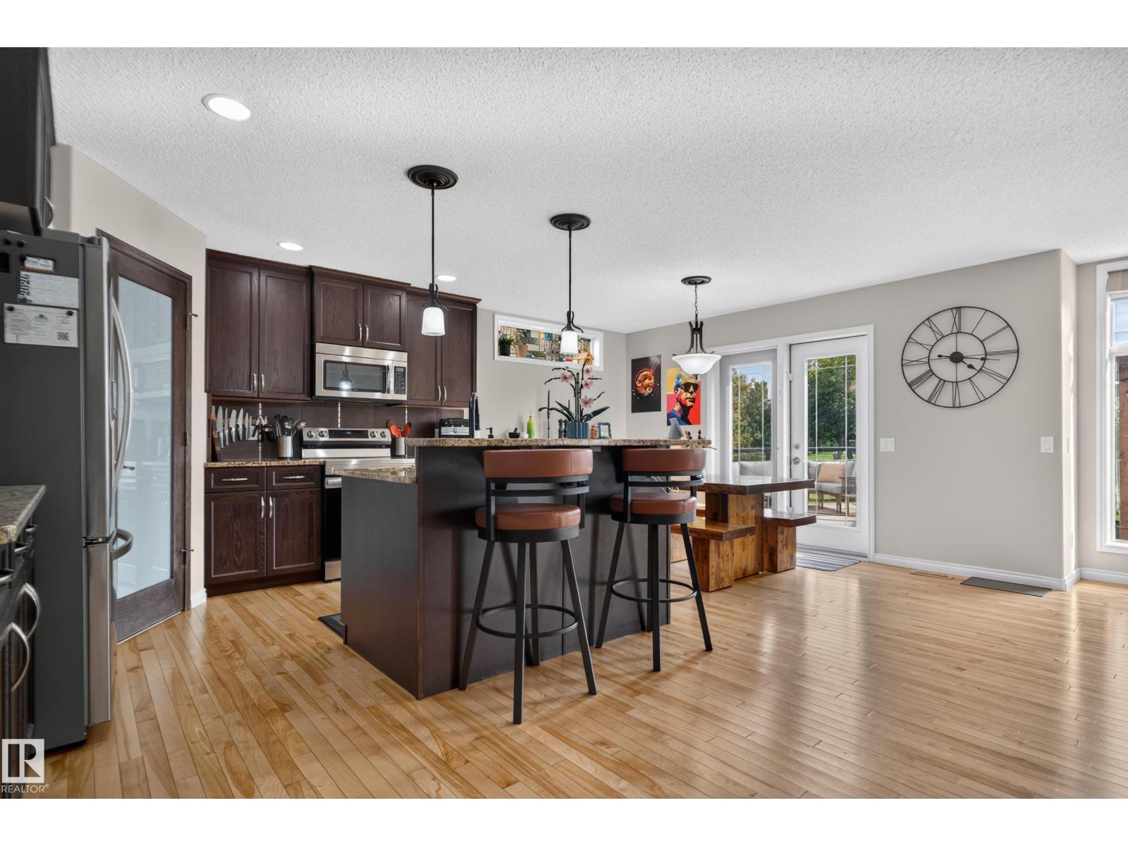 20853 92a Av Nw Property Photo 8