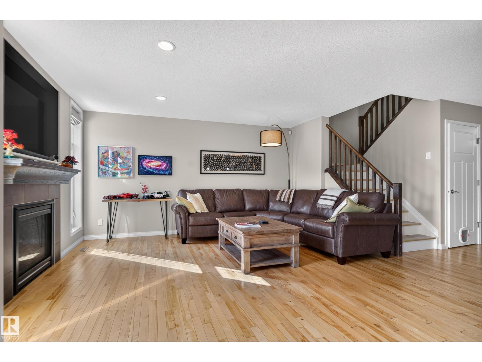 20853 92a Av Nw Property Photo 16