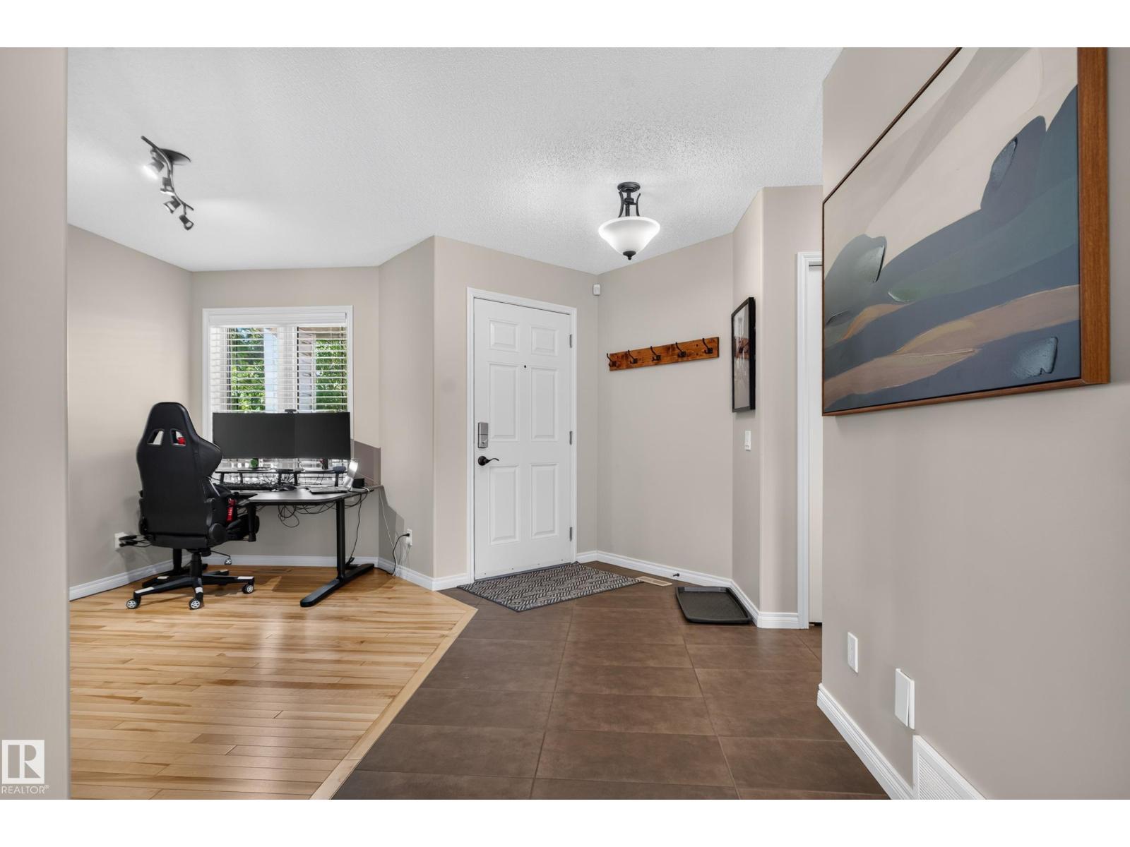 20853 92a Av Nw Property Photo 18