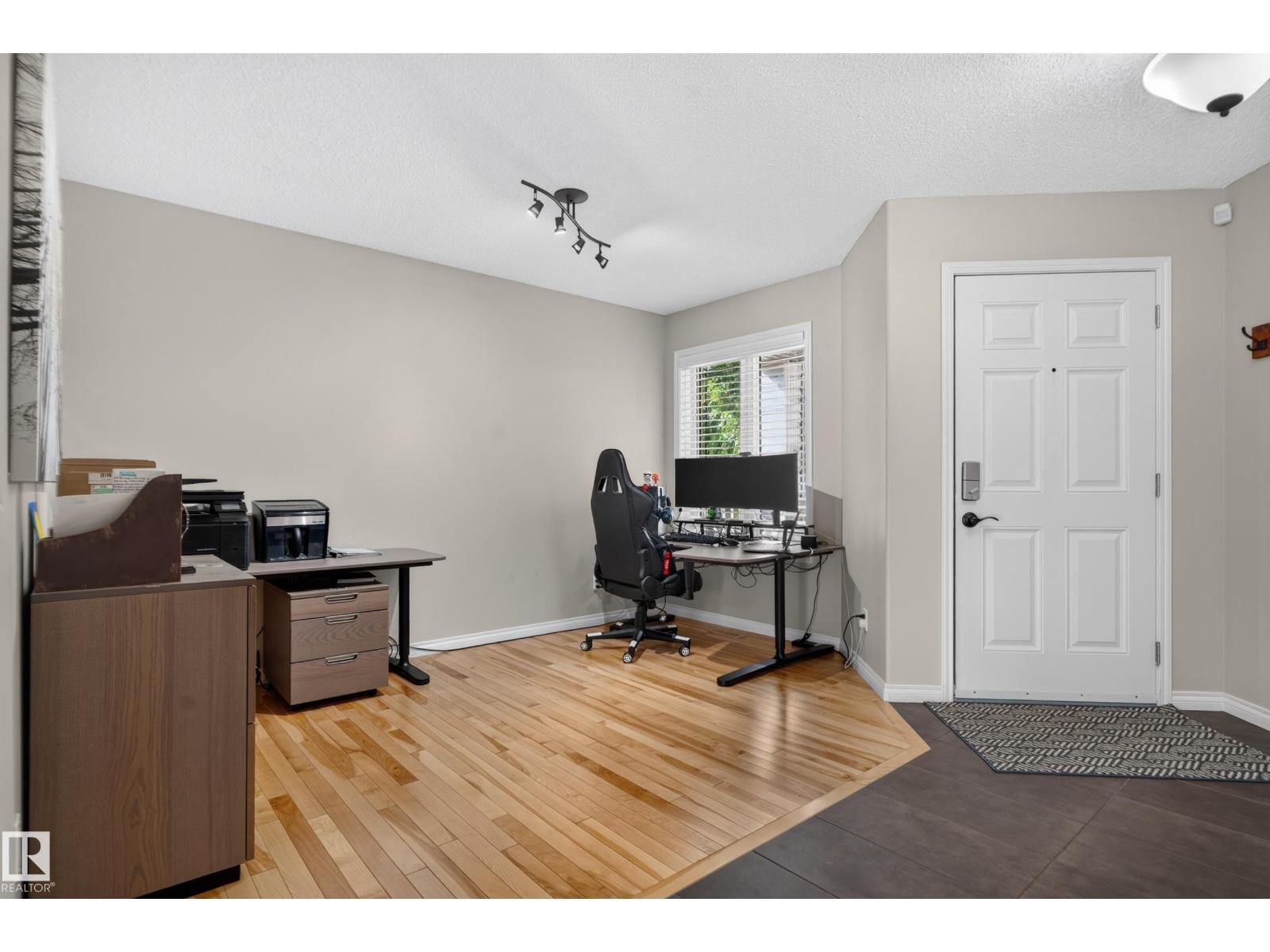 20853 92a Av Nw Property Photo 19