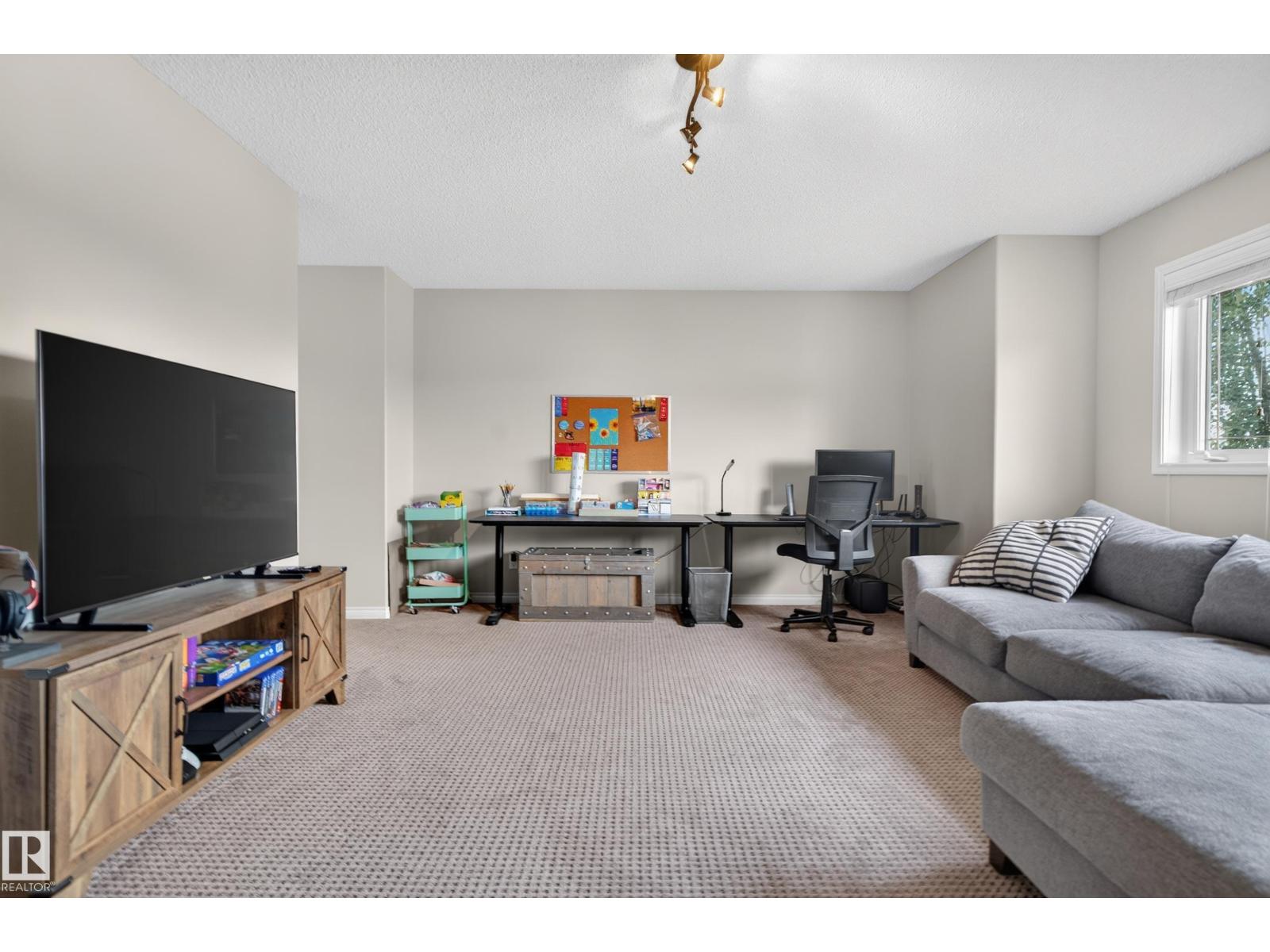 20853 92a Av Nw Property Photo 34