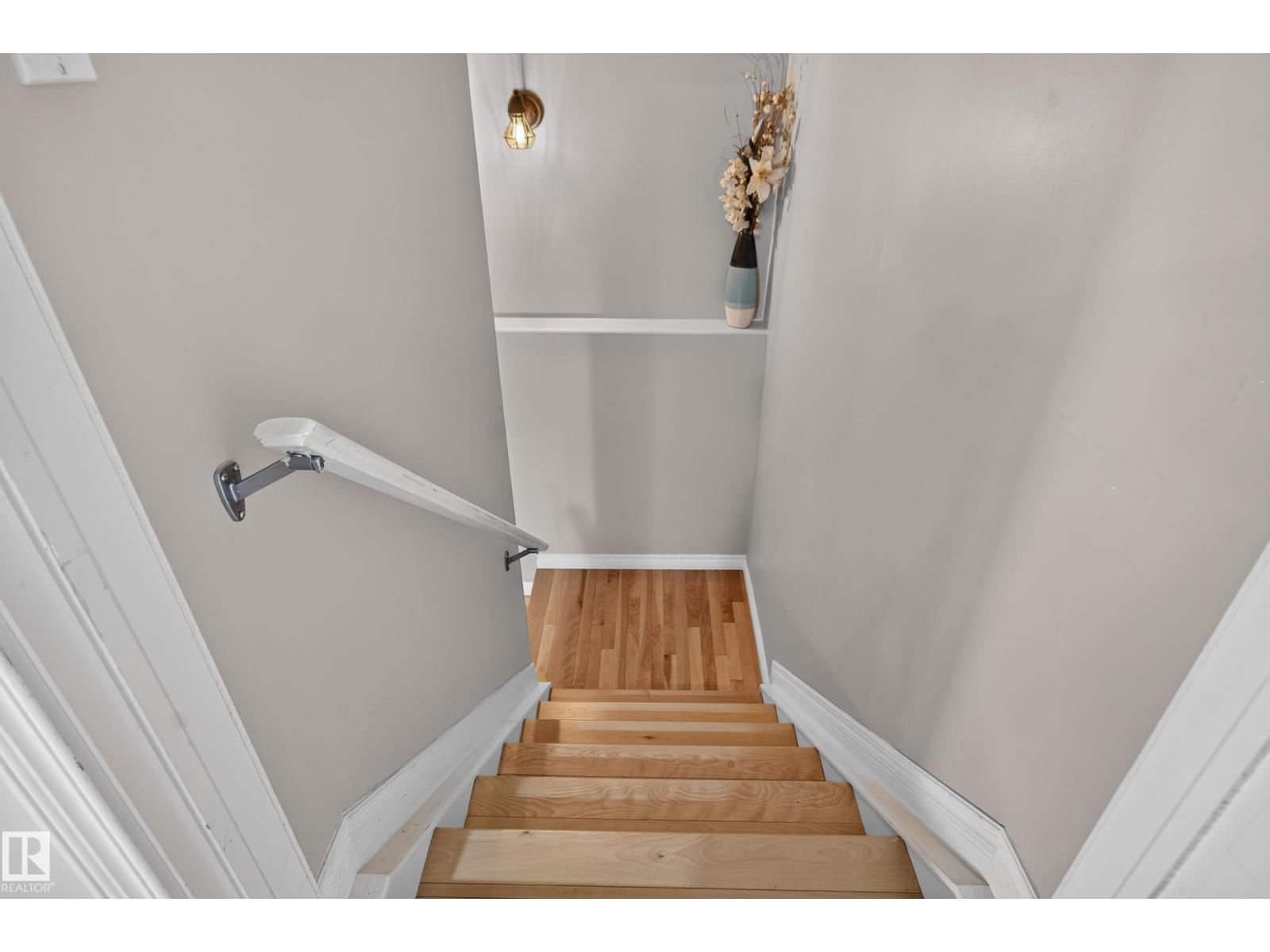 20853 92a Av Nw Property Photo 38