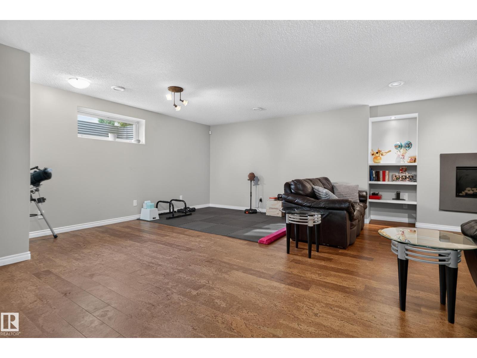 20853 92a Av Nw Property Photo 39