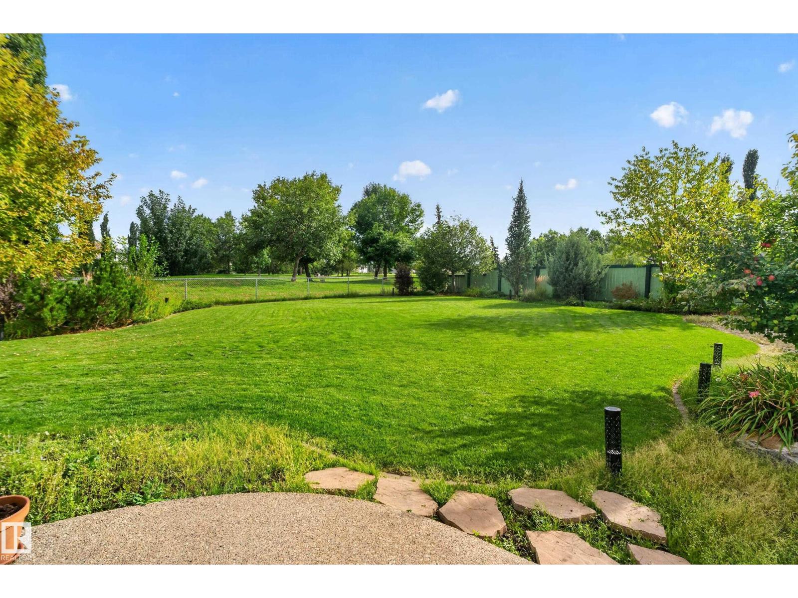 20853 92a Av Nw Property Photo 55