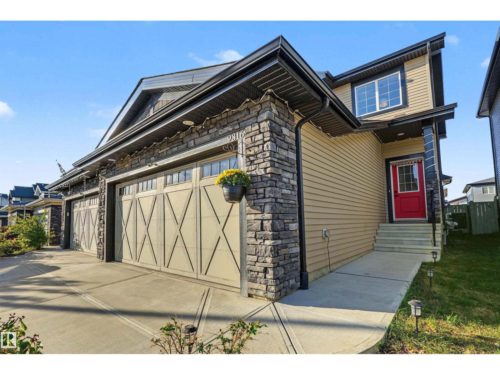 9316 Pear Li Sw Sw Property Photo 1