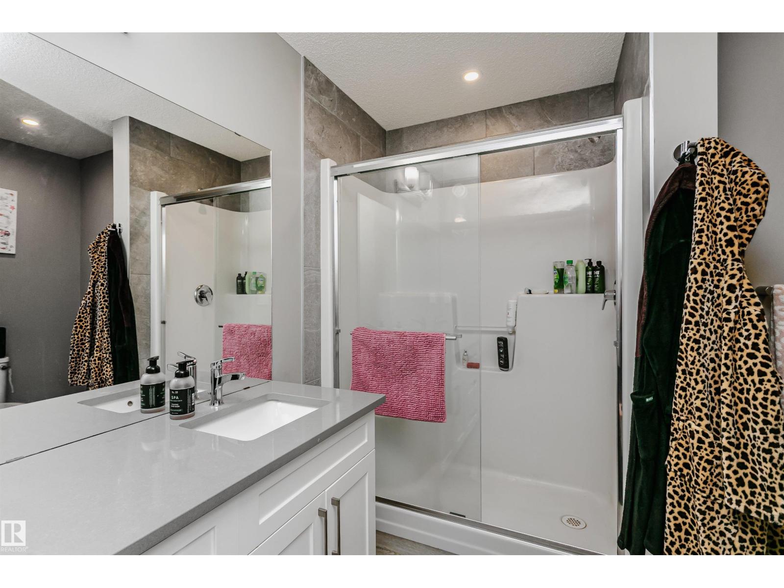 7322 Chivers Cr Sw Property Photo 17