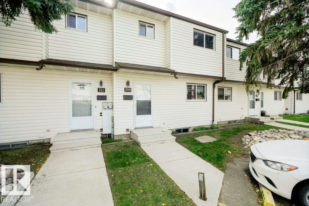709 Clareview Rd Nw Property Photo 3