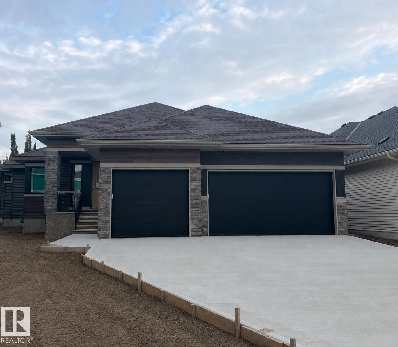55 Hull WD Property Photo 1