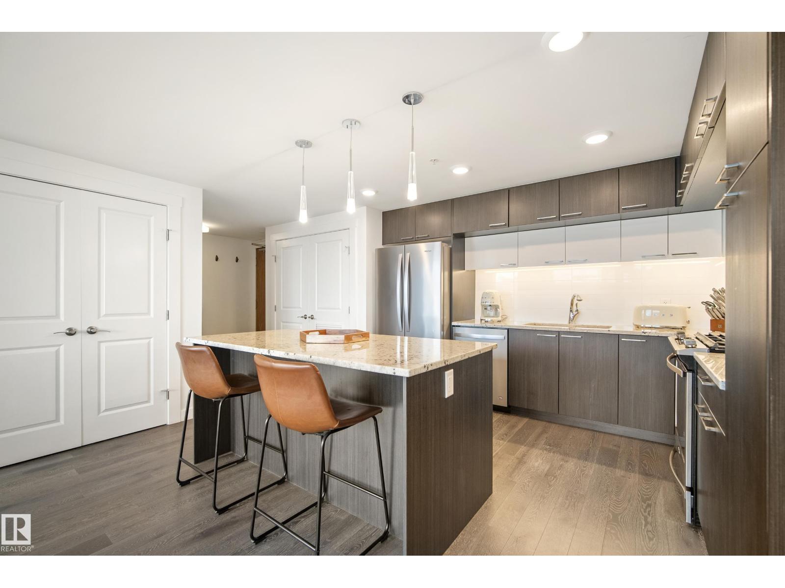 #2502 9720 106 St Nw Property Photo 13