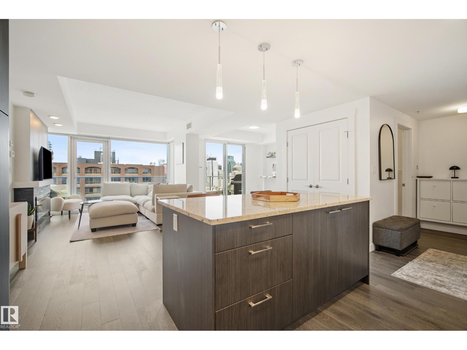 #2502 9720 106 St Nw Property Photo 14