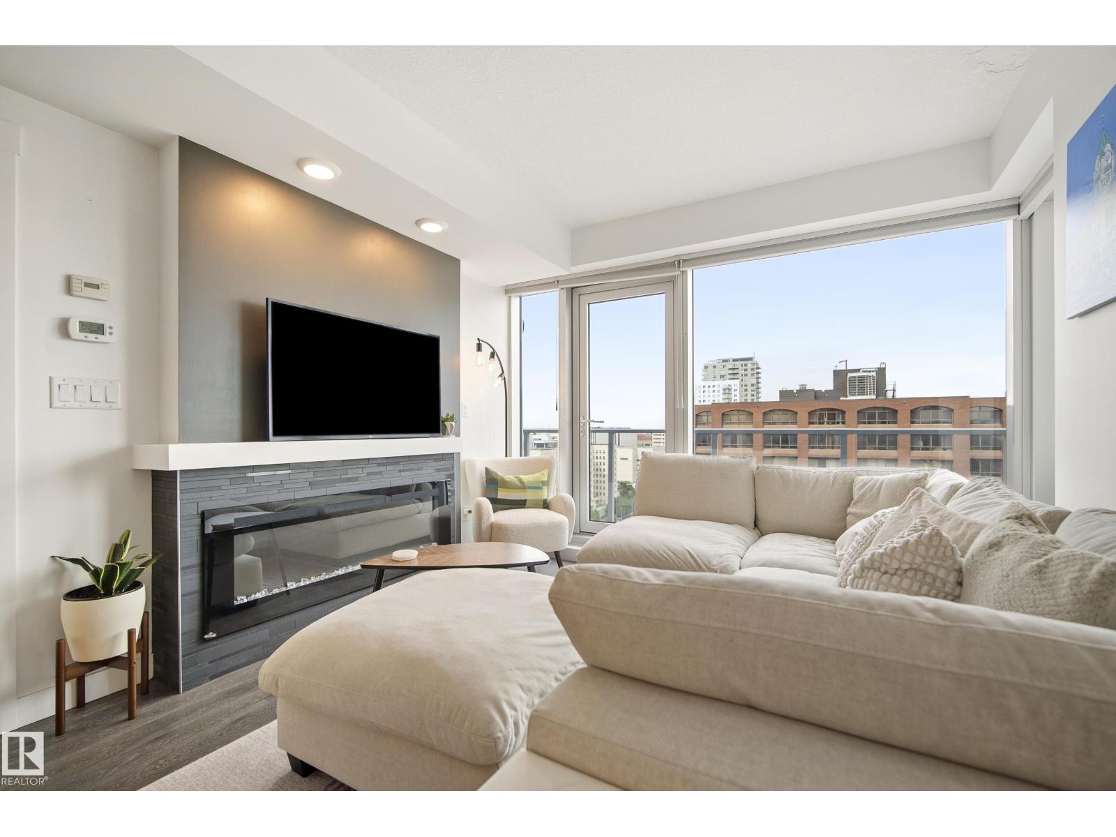 #2502 9720 106 St Nw Property Photo 15