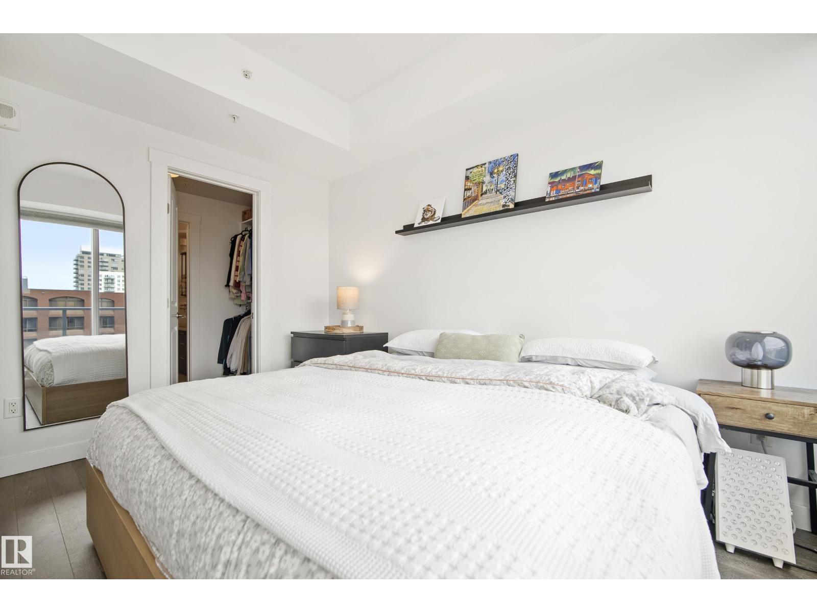 #2502 9720 106 St Nw Property Photo 21
