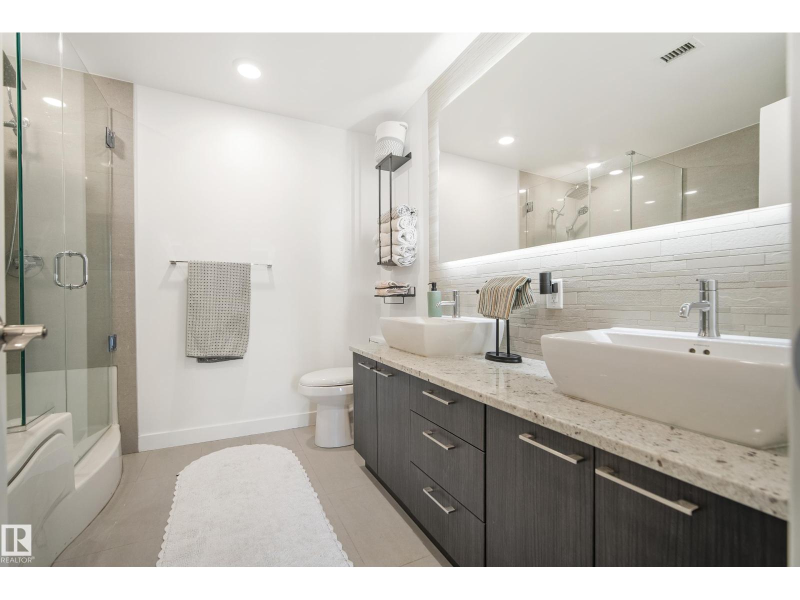 #2502 9720 106 St Nw Property Photo 25