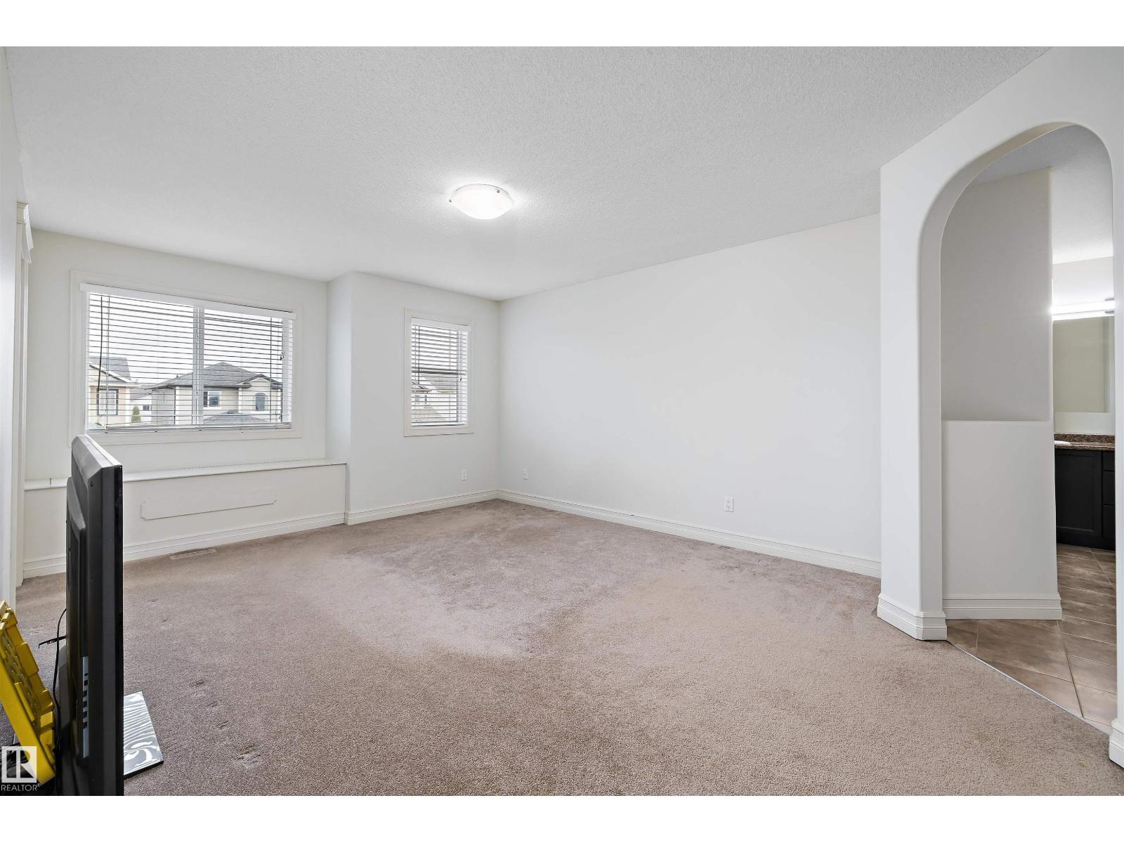 178 Woodbend Wy Property Photo 15