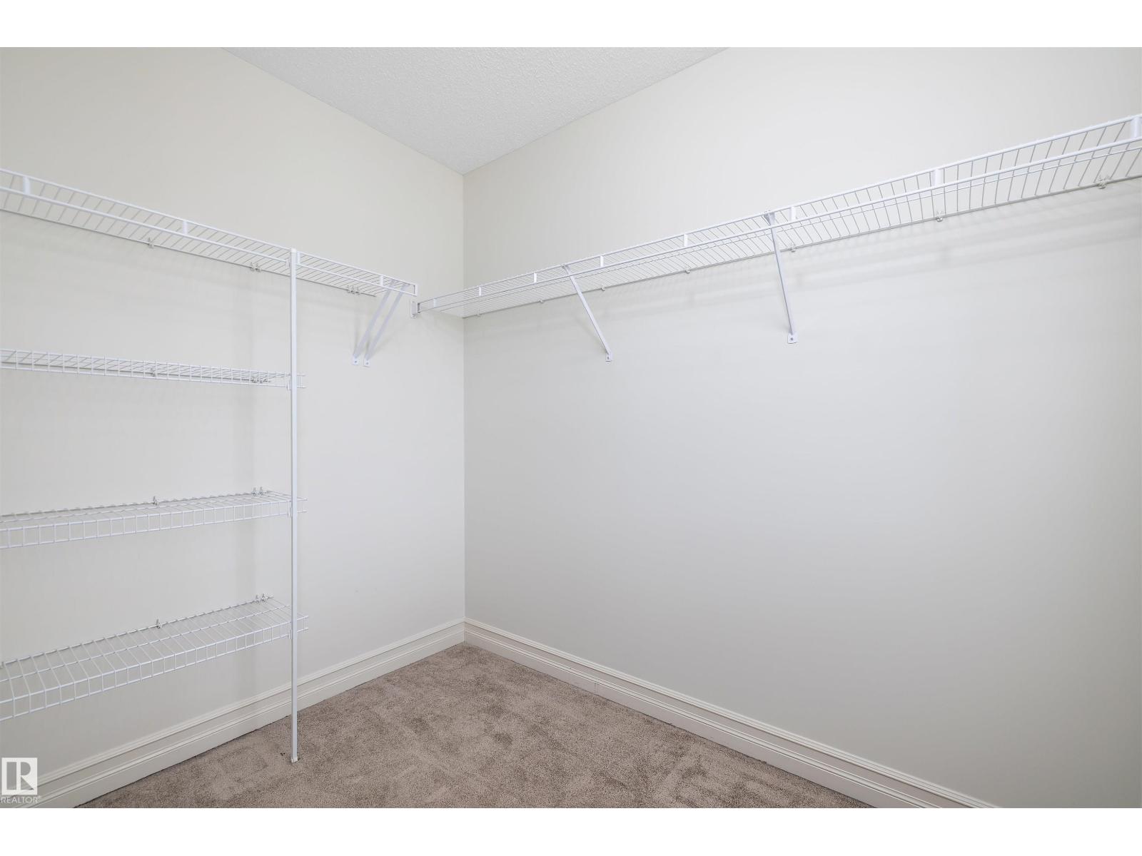 178 Woodbend Wy Property Photo 18