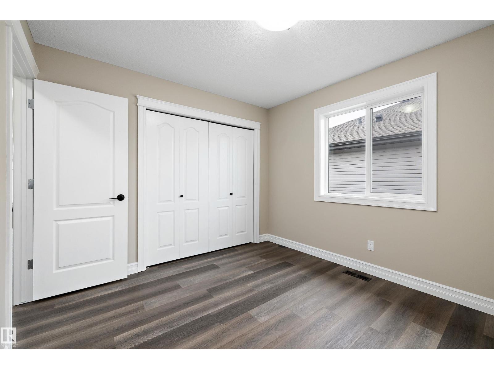 178 Woodbend Wy Property Photo 20