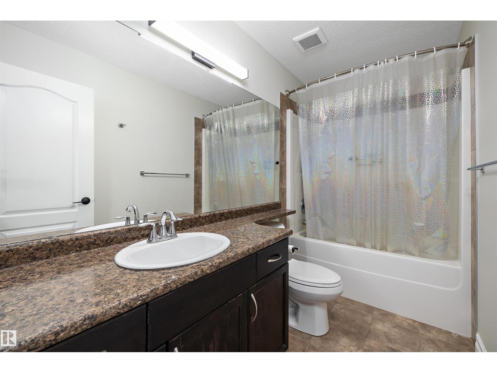 178 Woodbend Wy Property Photo 22