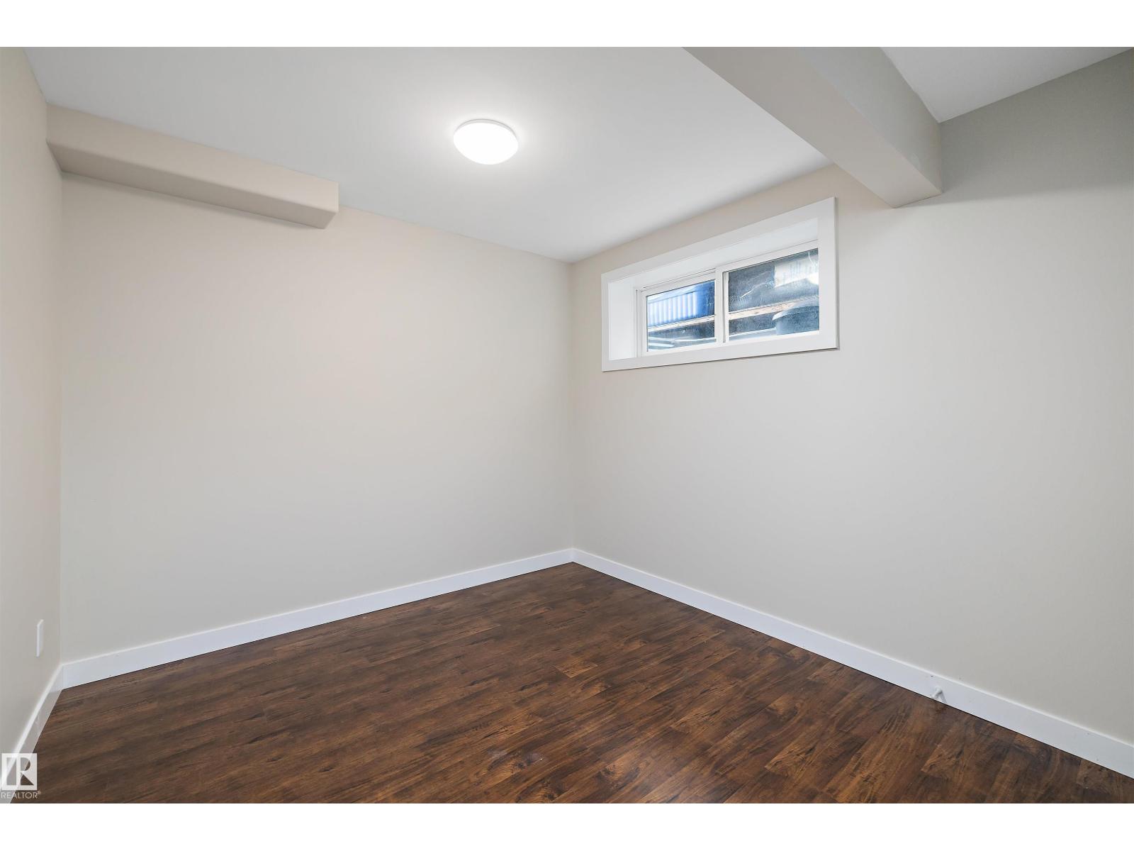178 Woodbend Wy Property Photo 30